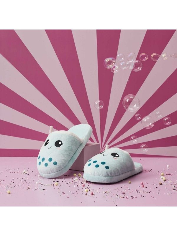 Paire De Pantoufles Kawaii Bleu Avec Bubble Tea 