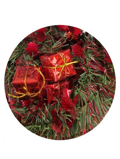 Guirlande De Sapin De Noël Verte Avec Touffes Rouges Et Cadeau 2M